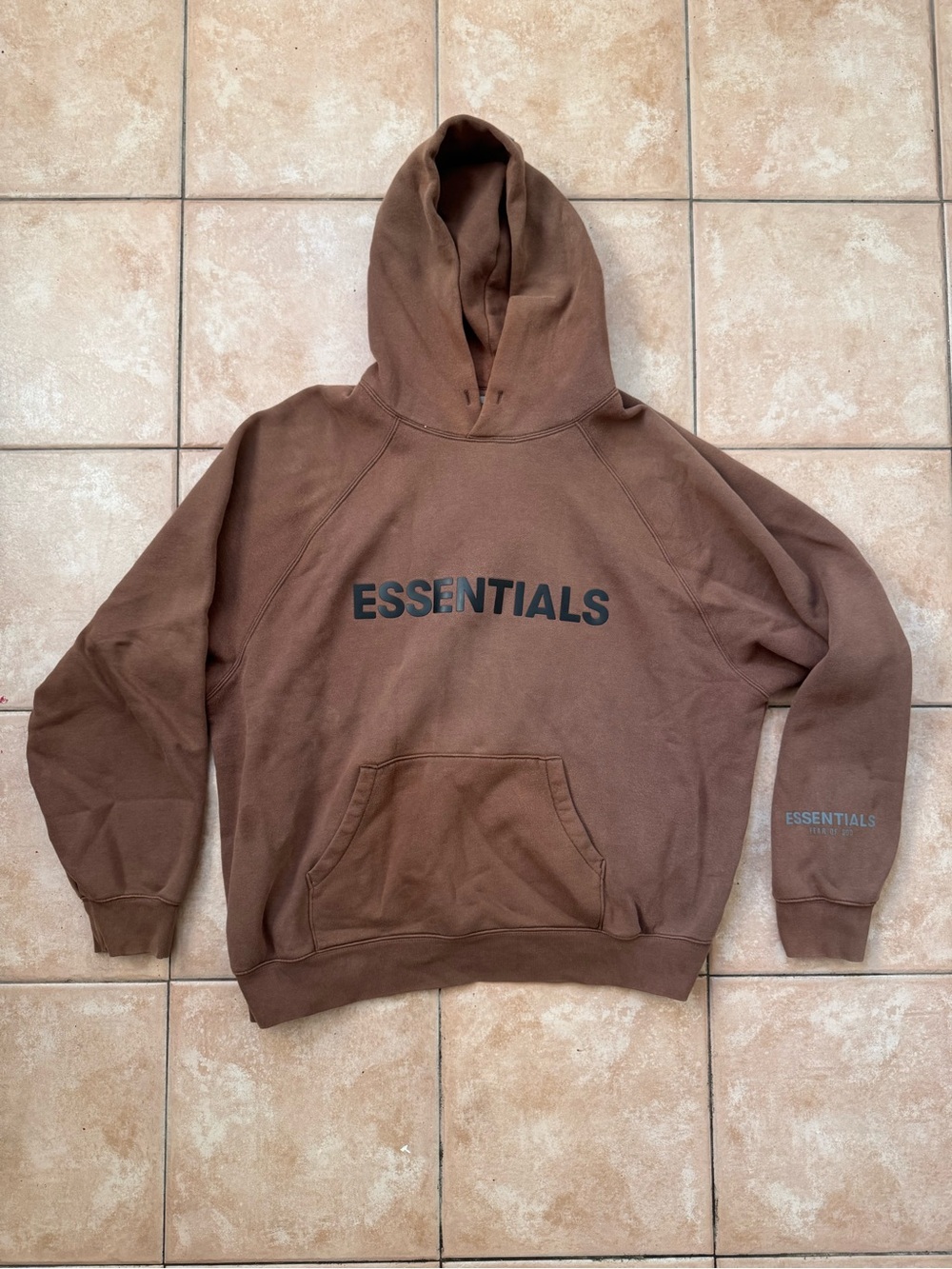 Fear of God Essentials Hoodie Brown Pullover L Large Applique FOG Mocha
